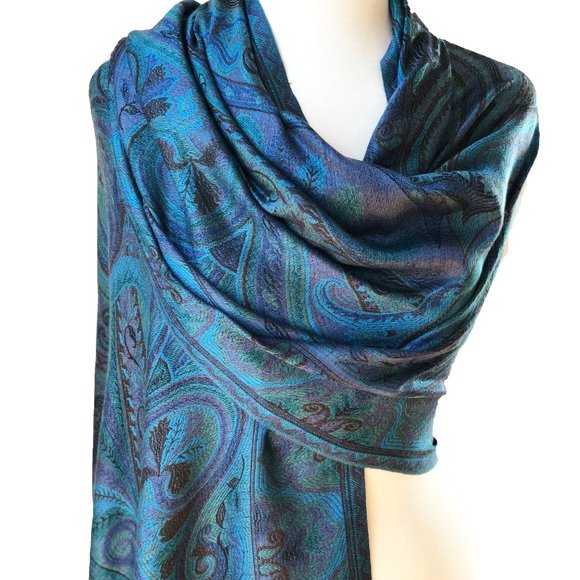 Modal Jamawar Pashmina with Tassels - Picture 4 of 4